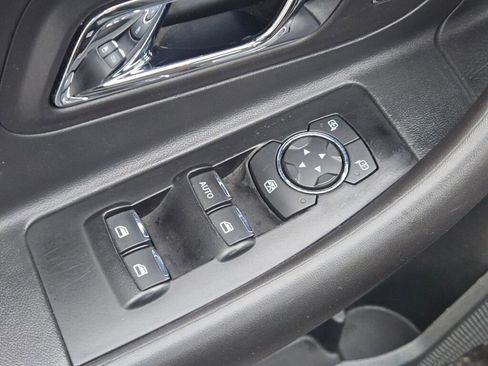 Used 2015 Ford Taurus SEL w/ Equipment Group 201A image 18