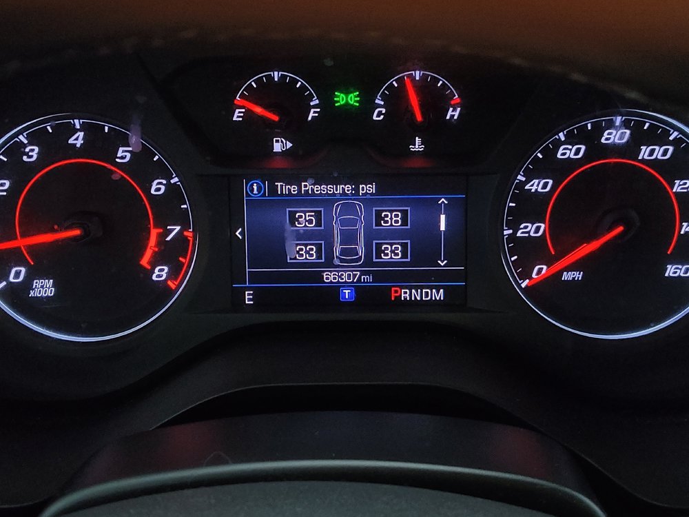 Used 2019 Chevrolet Camaro LT RWD image 23
