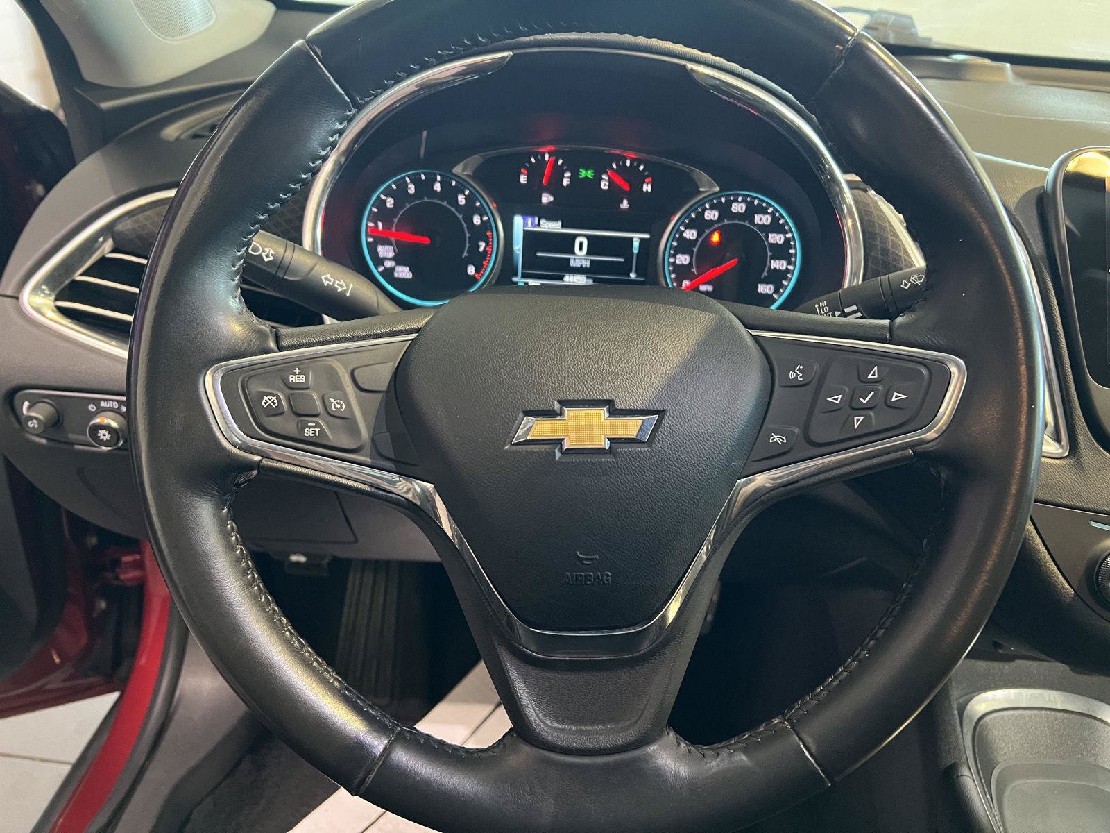 Used 2017 Chevrolet Malibu LT FWD image 21