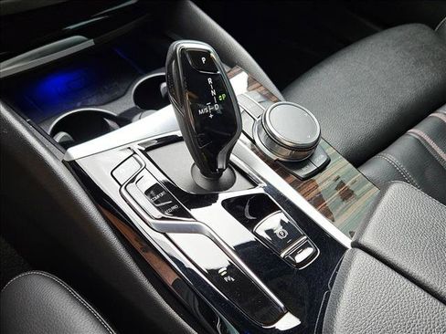 Used 2023 BMW 530i RWD image 12