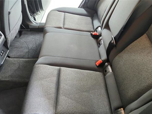 Used 2024 Nissan Rogue SV FWD image 15