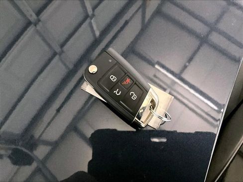 Used 2019 Volkswagen GTI S image 9