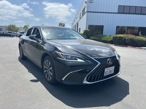 Used 2022 Lexus ES 350 w/ Accessory Package 2 FWD image 2