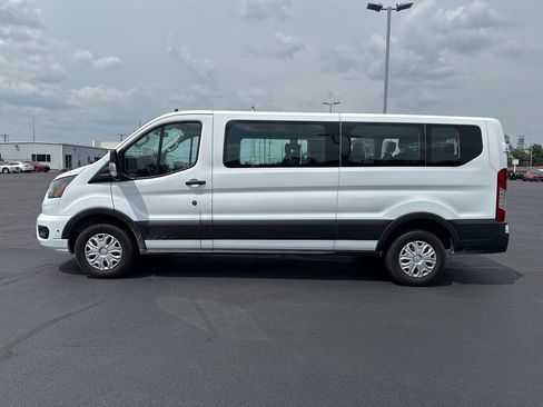 Used 2025 Ford Transit 350 XLT RWD image 5