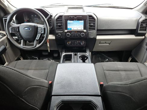 Used 2018 Ford F150 XL w/ Equipment Group 101A Mid AWD/4WD image 12