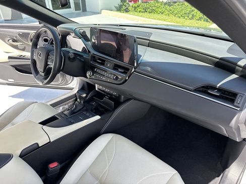 Used 2022 Lexus ES 350 Ultra Luxury FWD image 32