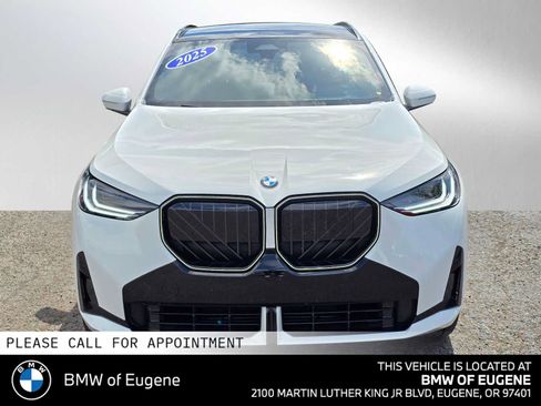 Used 2025 BMW X3 xDrive30i w/ M Sport Package AWD/4WD image 8