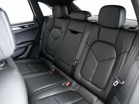 New 2025 Porsche Macan image 27