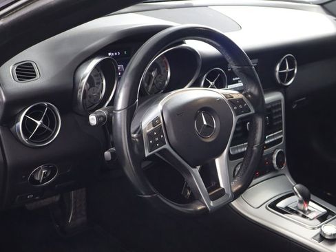 Used 2016 Mercedes-Benz SLK 300 image 14