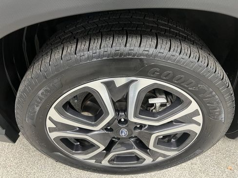 Used 2023 Subaru Ascent Touring image 16