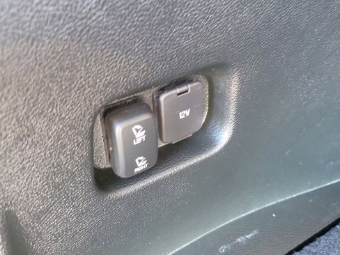 Used 2024 Ford Edge SEL w/ Convenience Package image 9