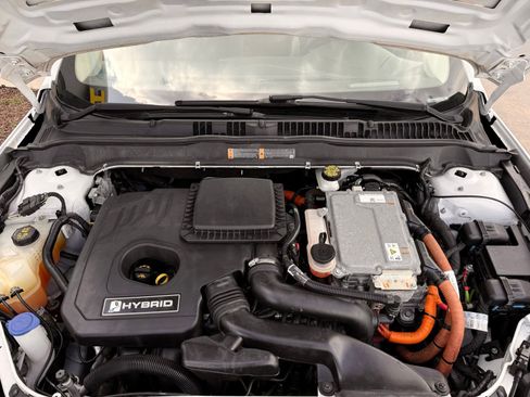 Used 2018 Ford Fusion SE w/ Equipment Group 602A FWD image 37