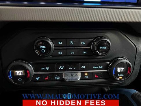 Used 2023 Ford Bronco Wildtrak image 34