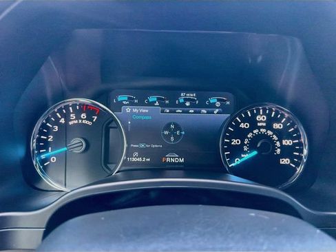 Used 2019 Ford F150 Platinum w/ Equipment Group 701A Luxury AWD/4WD image 39