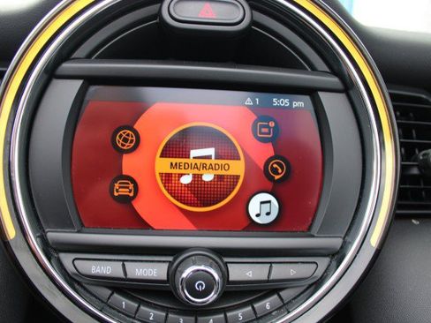 Used 2019 MINI Cooper Convertible FWD image 31