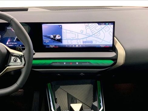 Used 2025 BMW X3 xDrive30i w/ Premium Package image 6