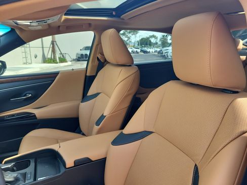 Certified 2023 Lexus ES 250 w/ Premium Package AWD/4WD image 20