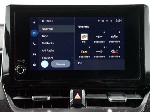 Used 2024 Toyota Corolla Cross XLE image 18