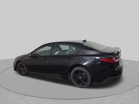 Used 2025 Toyota Camry SE FWD image 10
