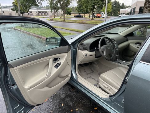 Used 2007 Toyota Camry LE FWD image 5