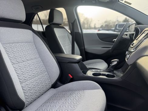 Used 2023 Chevrolet Equinox LS w/ LS Convenience Package image 12