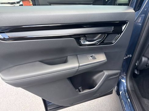 Used 2025 Honda CR-V EX-L image 18