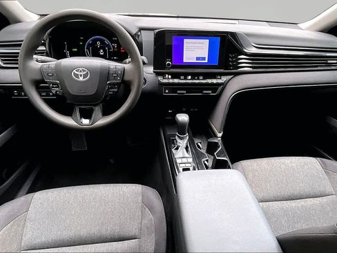 Used 2025 Toyota Camry LE FWD image 16