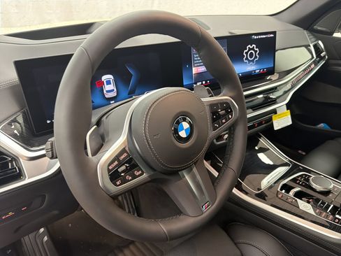 Used 2026 BMW X5 xDrive40i w/ M Sport Package AWD/4WD image 14