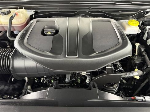 Used 2025 RAM 1500 Laramie w/ Night Edition AWD/4WD image 33