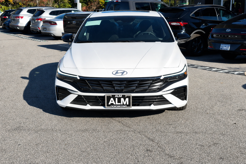 New 2026 Hyundai Elantra SEL Sport FWD image 2