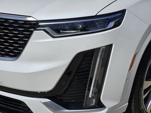 Used 2022 Cadillac XT6 Premium Luxury w/ Platinum Package FWD image 36