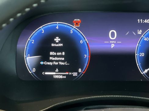 Used 2024 Toyota Highlander Platinum image 28