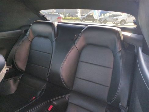 Used 2017 Ford Mustang Premium image 13