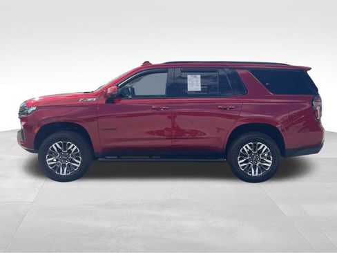 Used 2022 Chevrolet Tahoe Z71 w/ Luxury Package AWD/4WD image 7