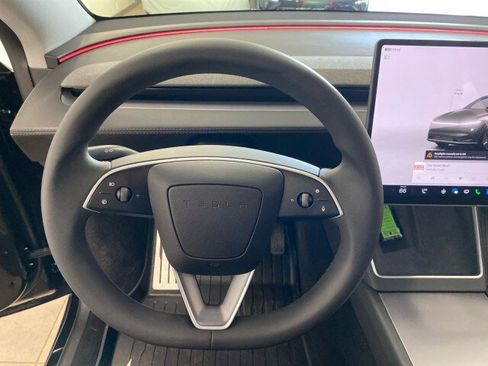 Used 2026 Tesla Model Y 2WD image 16
