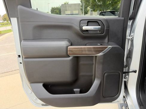 Used 2020 Chevrolet Silverado 1500 RST AWD/4WD image 44