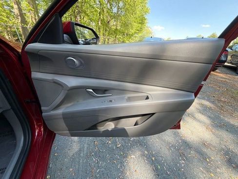 Certified 2023 Hyundai Elantra SEL FWD image 10