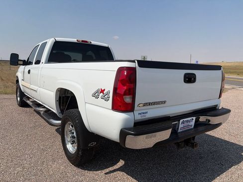 Used 2007 Chevrolet Silverado 2500 LT AWD/4WD image 3