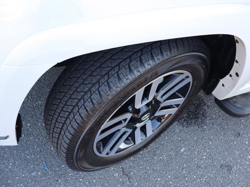 Used 2024 Toyota 4Runner Limited AWD/4WD image 44