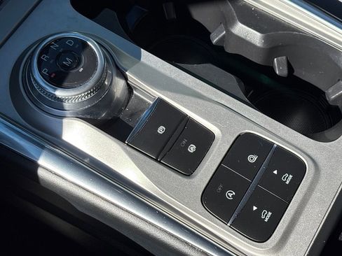 Certified 2021 Ford Explorer XLT w/ Equipment Group 202A image 27