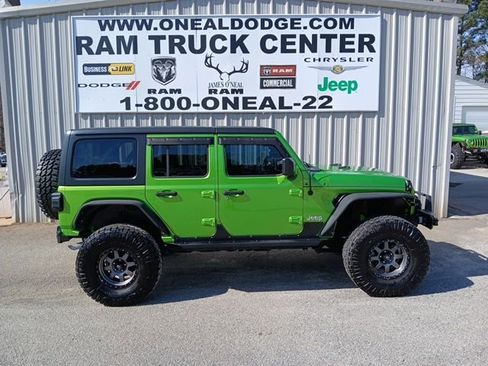 Used 2018 Jeep Wrangler Unlimited Sport S image 2