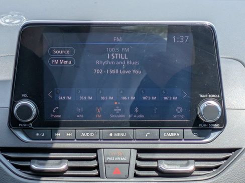 Certified 2021 Nissan Altima 2.5 SR w/ SR Premium Package FWD image 17