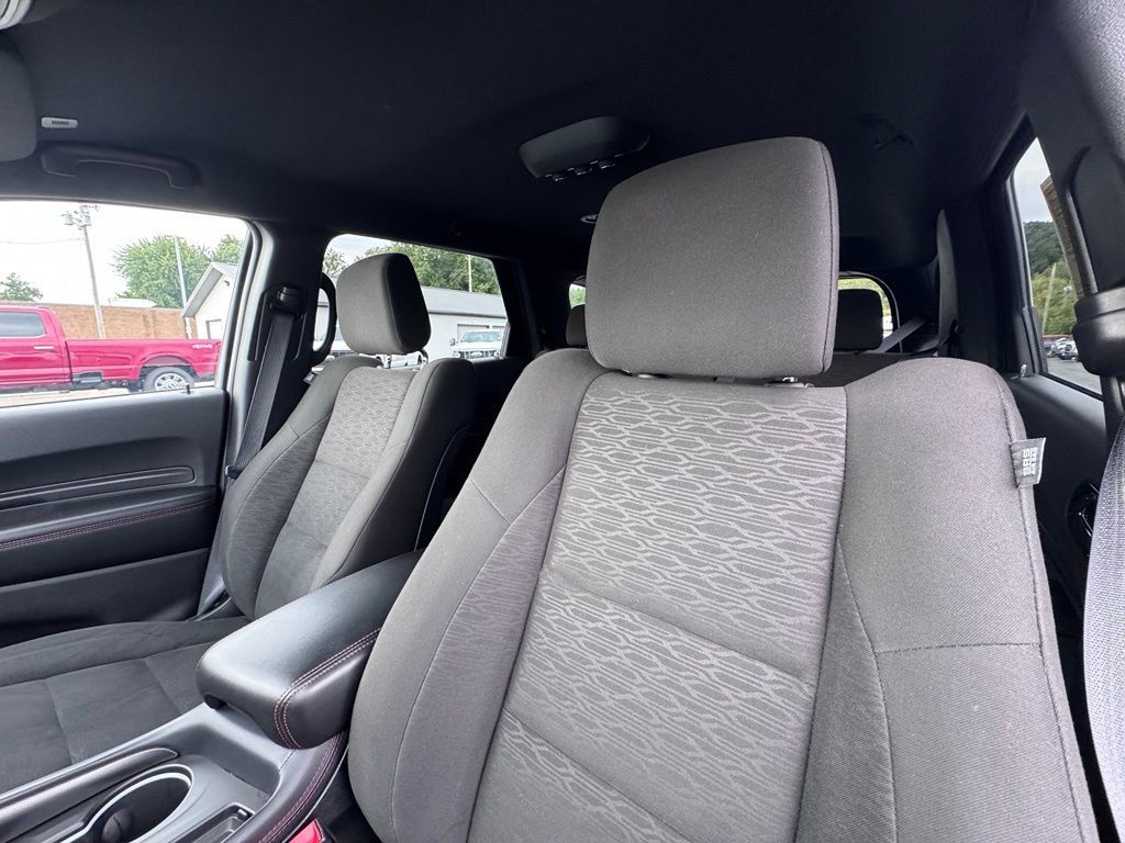 Used 2025 Dodge Durango GT AWD/4WD image 11