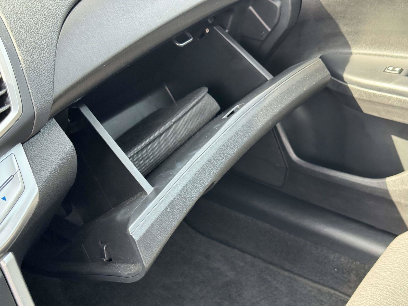Used 2015 Honda Accord EX image 32