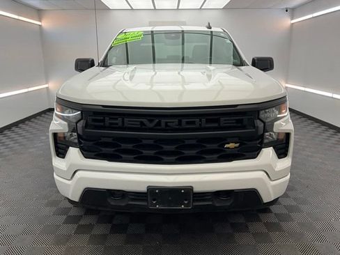 Used 2023 Chevrolet Silverado 1500 Custom AWD/4WD image 2