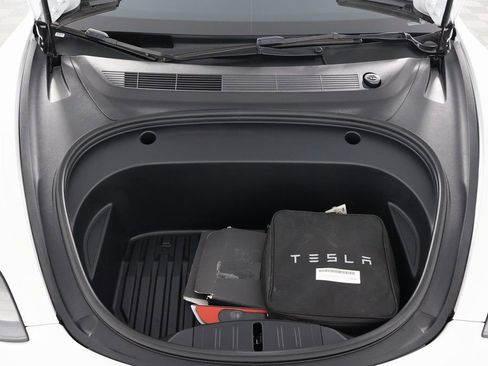 Used 2023 Tesla Model 3 Standard Range image 15