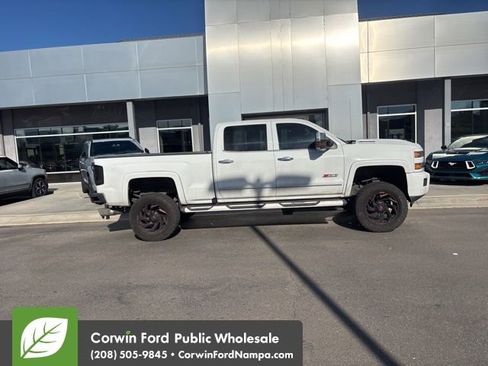 Used 2018 Chevrolet Silverado 3500 LTZ image 4