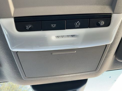 Used 2025 Nissan Sentra S image 28