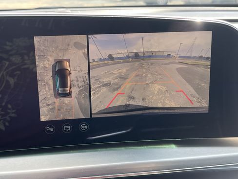 Used 2024 Cadillac Lyriq Sport w/ LPO, Floor Liner Package AWD/4WD image 8