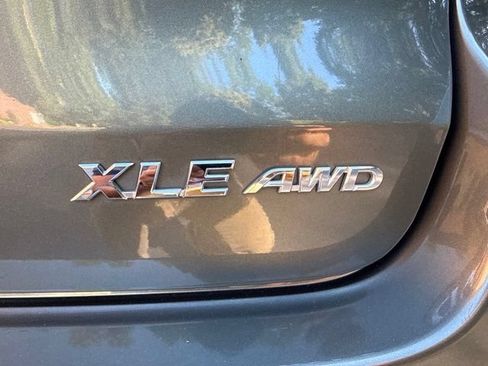 Used 2018 Toyota Highlander XLE AWD/4WD image 51